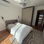 Le Cocoon Urban Apartment Saint-Raphael (Var)